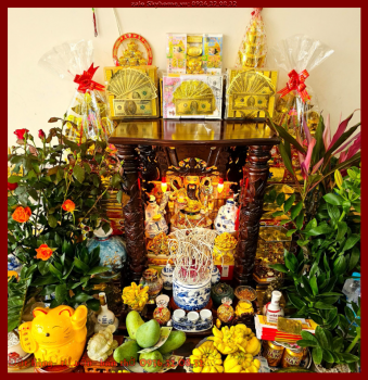 Bàn thờ Thần Tài thờ cúng đặc biệt